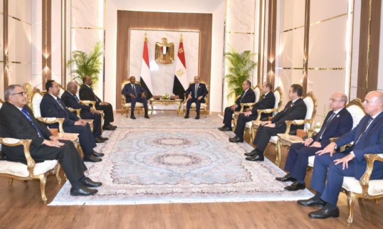 الرئيس السيسي يؤكد ثوابت الموقف المصري الداعم للشعب السوداني الشقيق 
