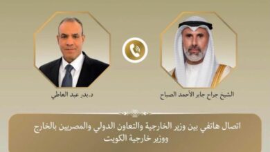 وزير الخارجية يبحث هاتفيا مع نظيره الكويتي العلاقات الثنائيةوالأوضاع الإقليمية 