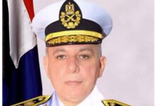 قائد القوات البحرية: قواتنا البحرية قادرة على مواجهه أى تحديات لحمايه الوطن