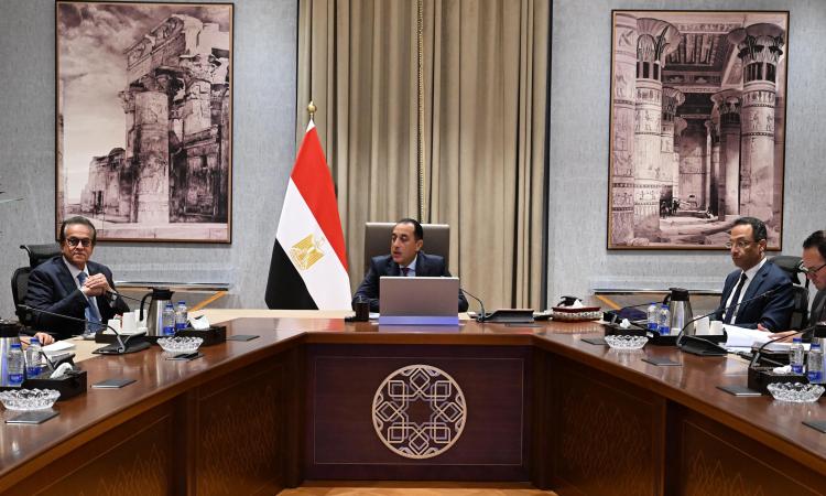 مدبولي يجتمع بوزراء الصحة والاتصالات والعدل لمتابعة تحضيرات مؤتمر شهر أكتوبر 